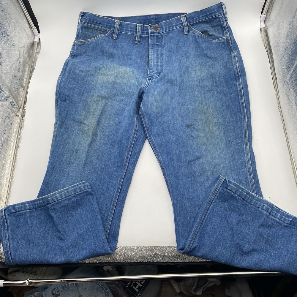 VTG 70s Wrangler 945 Mens Jeans 42x29 Denim Bootcut Cowboy Western USA HAS SPOT
